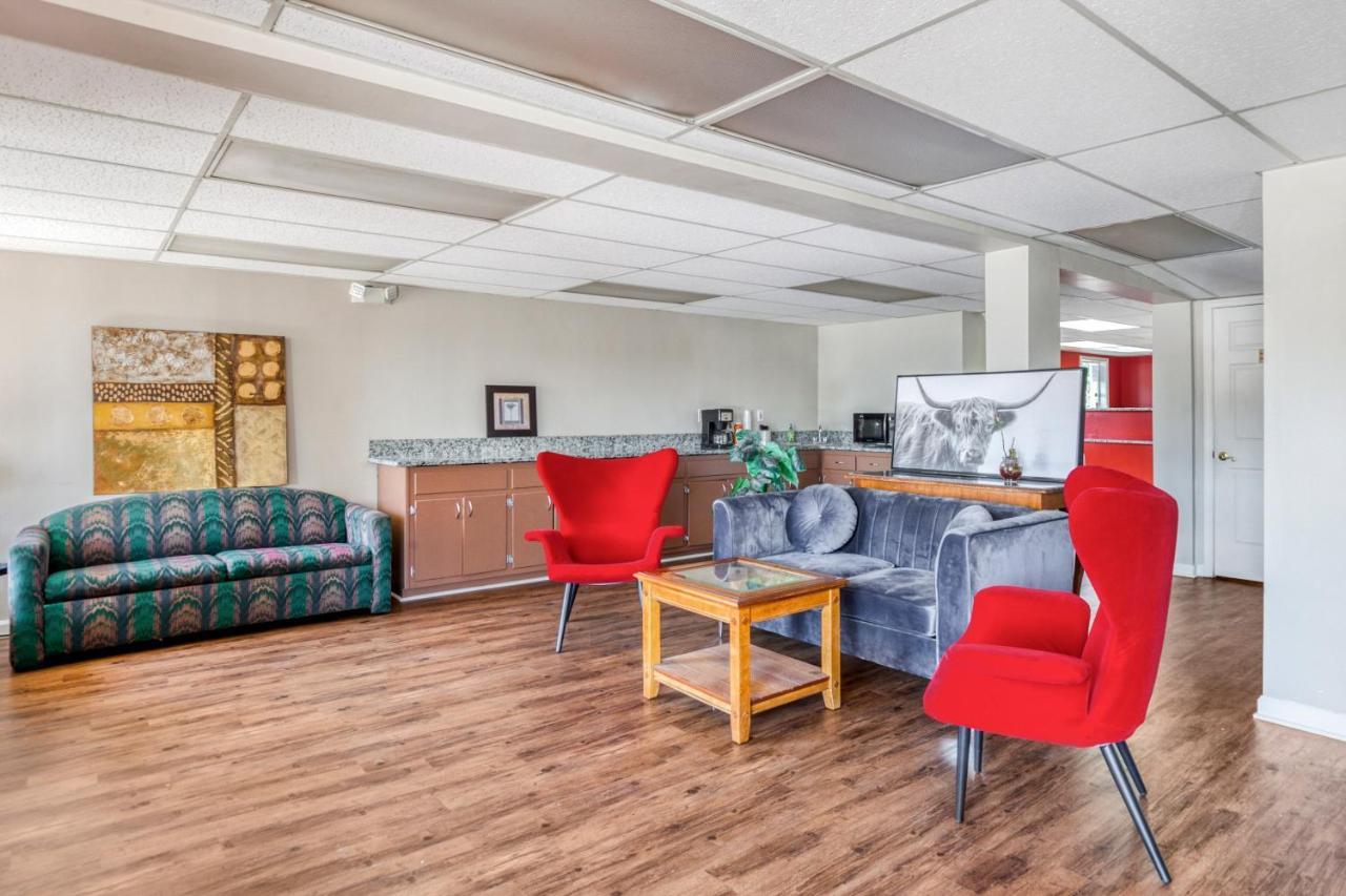 Oyo Hotel Decatur I-20 East & Wesley Club Dr Εξωτερικό φωτογραφία