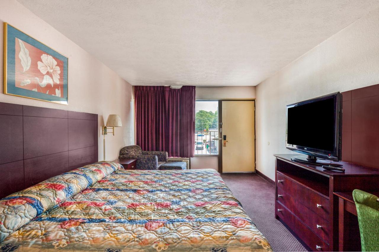 Oyo Hotel Decatur I-20 East & Wesley Club Dr Εξωτερικό φωτογραφία