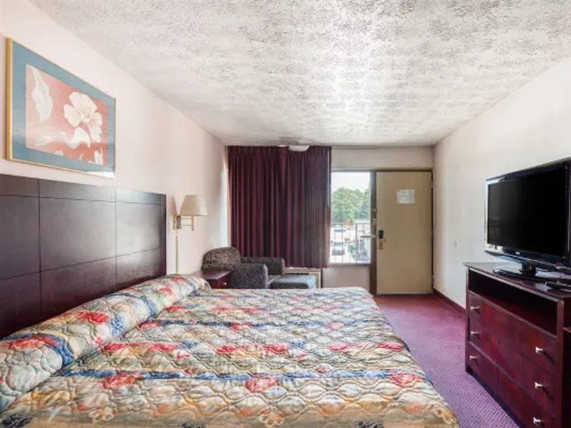 Oyo Hotel Decatur I-20 East & Wesley Club Dr Εξωτερικό φωτογραφία