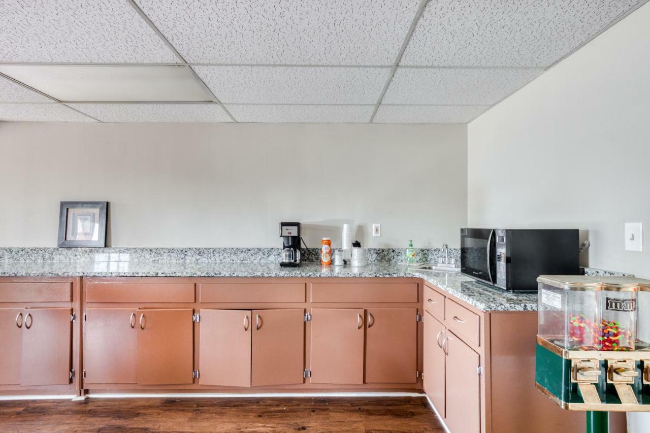 Oyo Hotel Decatur I-20 East & Wesley Club Dr Εξωτερικό φωτογραφία