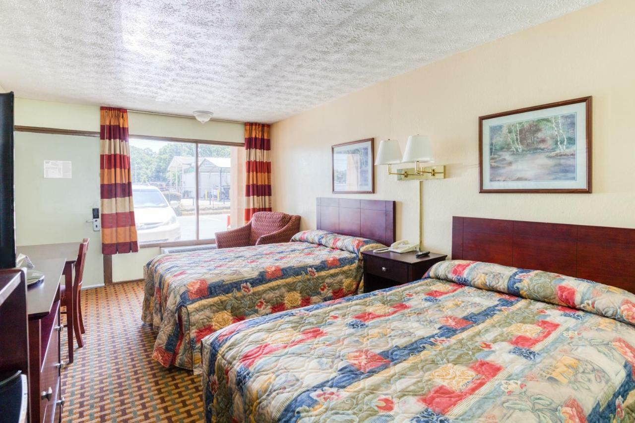 Oyo Hotel Decatur I-20 East & Wesley Club Dr Εξωτερικό φωτογραφία