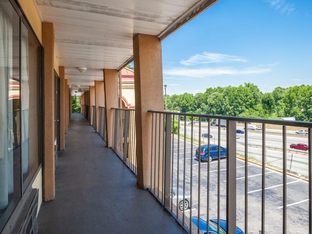 Oyo Hotel Decatur I-20 East & Wesley Club Dr Εξωτερικό φωτογραφία